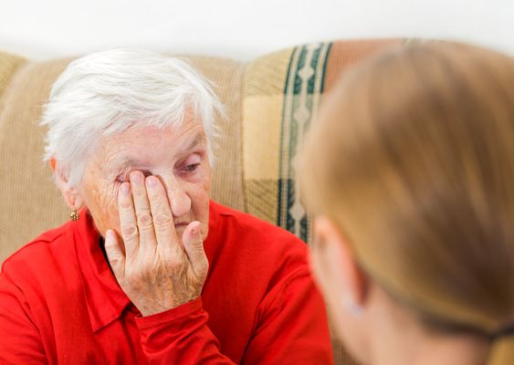 Altersdepression – Wenn Oma in sich kehrt