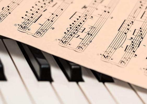 Musik und Erinnerung – Musiktherapie fördert das Wohlbefinden